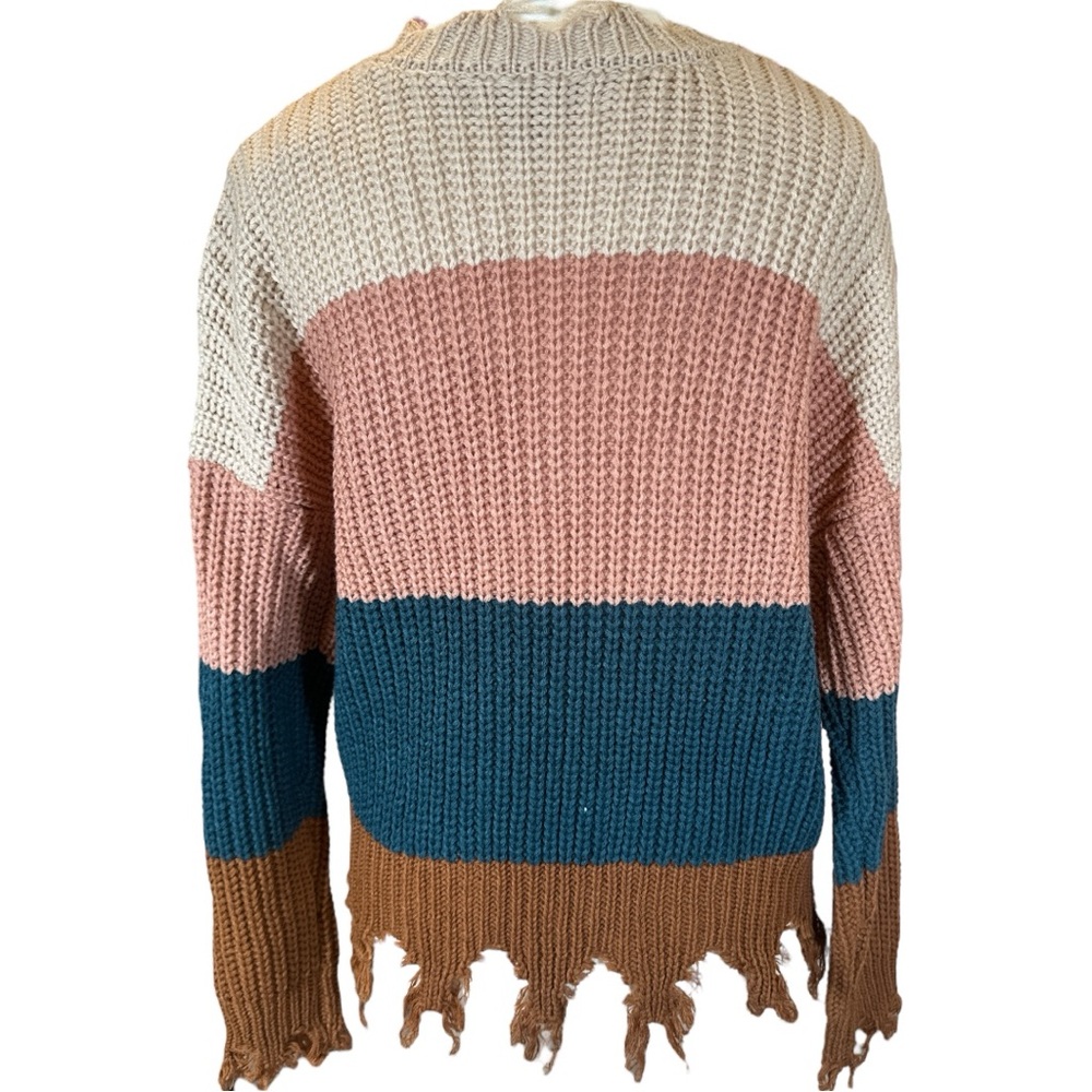 Love Tree Colorblock V-Neck Frayed Sweater NWT - Picture 6 of 8